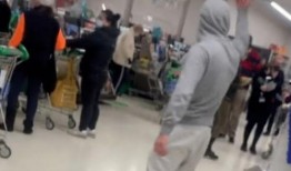 奇葩婚礼吃瓜群众视频,吃瓜群众直呼“太离谱”！