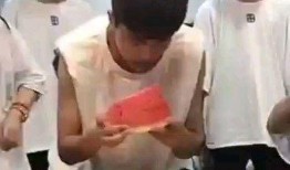 校园吃瓜在哪里吃,揭秘校园内最佳“瓜地”